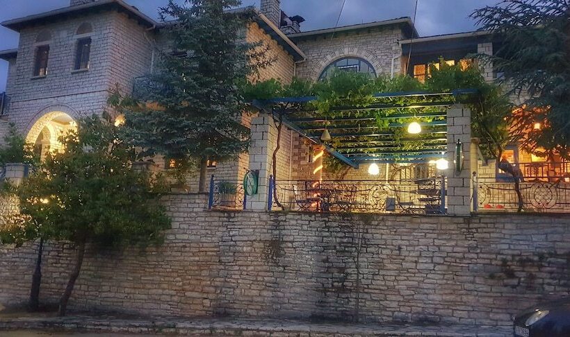 Hotell Zarkada Archontiko