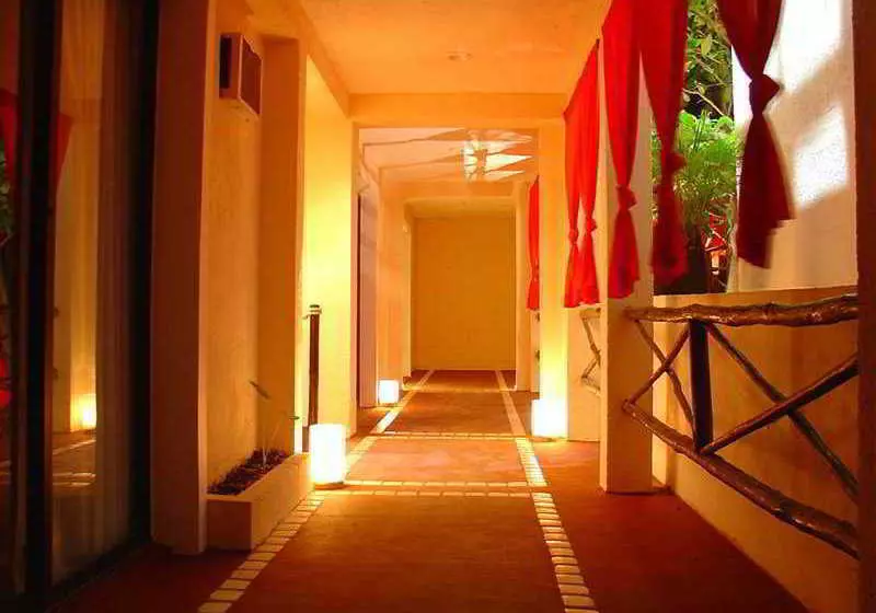 Om Hotel & Loungebar