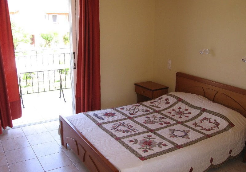 Pythos Studios & Apartments