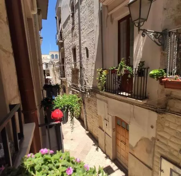 تختخواب و صبحانه Tizzy Apartment & Rooms