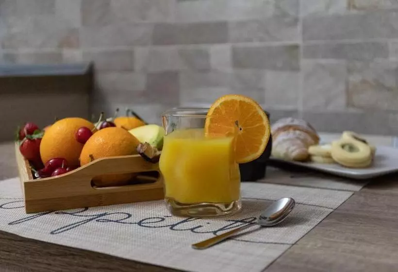 تختخواب و صبحانه Tizzy Apartment & Rooms