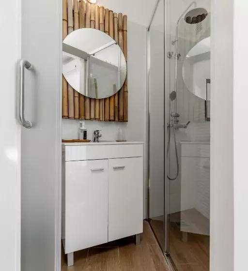 Aamiaismajoitus (B&B) Villa Center   Alojamento Local