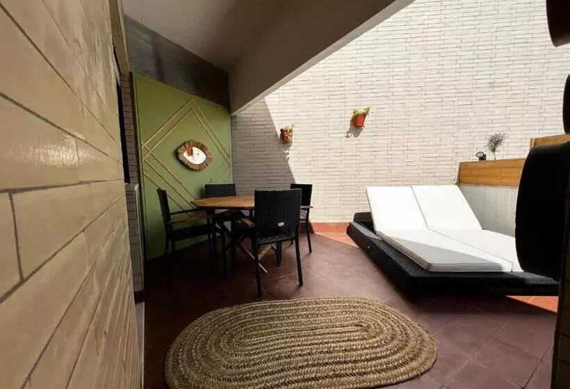 Aamiaismajoitus (B&B) Villa Center   Alojamento Local