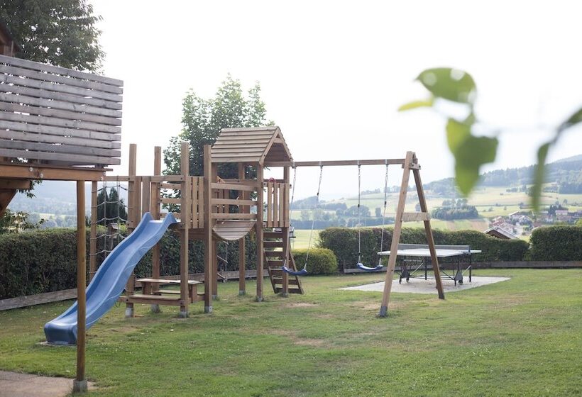Hotel Apartamento En Un Ambiente Familiar Con Parque Infantil
