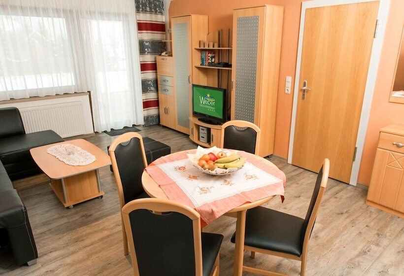 Hotel Apartamento En Un Ambiente Familiar Con Parque Infantil