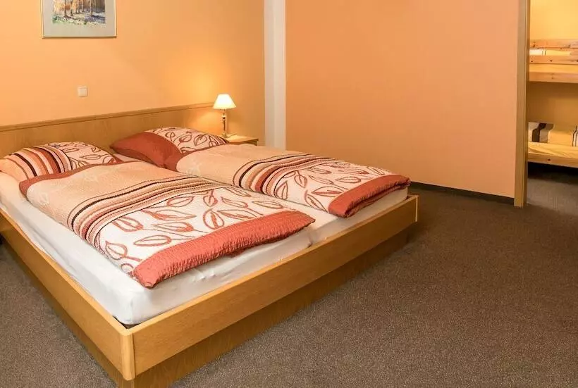 Hotelli Apartamento En Un Ambiente Familiar Con Parque Infantil