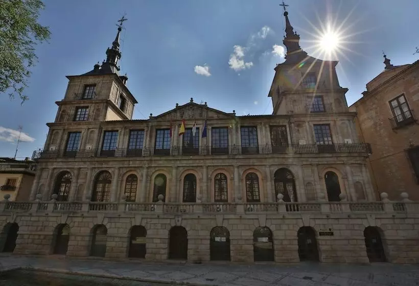 هتل Toledo Ap