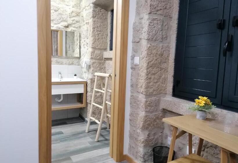 بنسيون Alojamento Girassol   Guest House   Quarto Com Casa De Banho Privativa