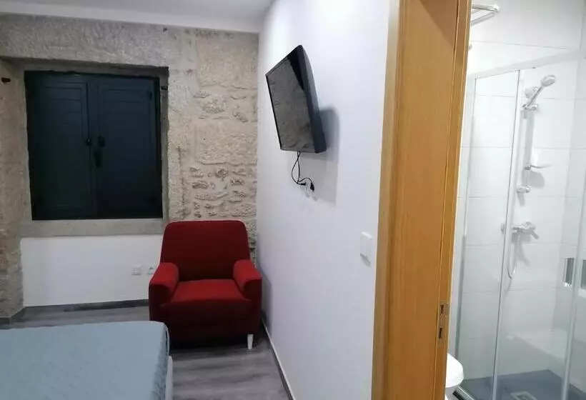 پانسیون Alojamento Girassol   Guest House   Quarto Com Casa De Banho Privativa