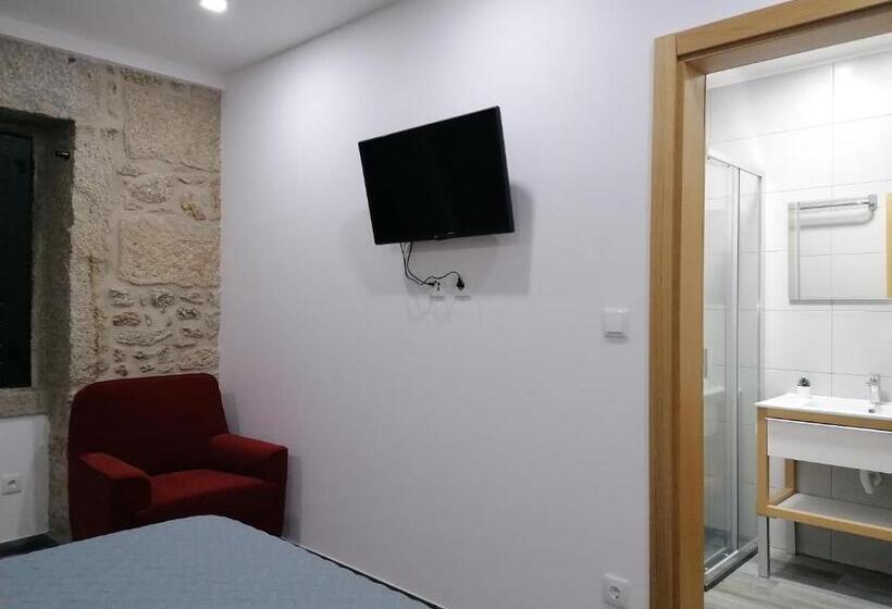 بنسيون Alojamento Girassol   Guest House   Quarto Com Casa De Banho Privativa