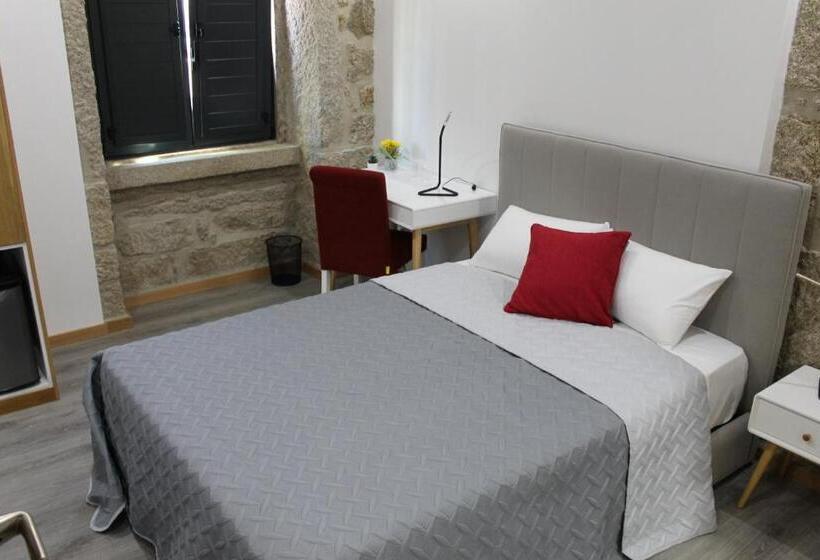 بنسيون Alojamento Girassol   Guest House   Quarto Com Casa De Banho Privativa