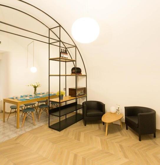 تختخواب و صبحانه A' Marunnella