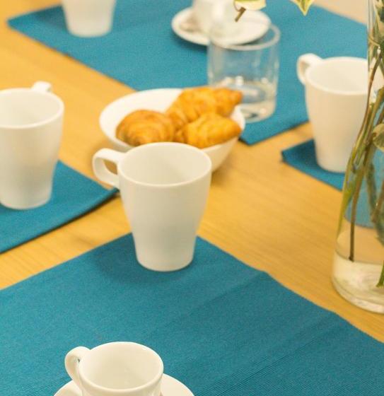 تختخواب و صبحانه A' Marunnella