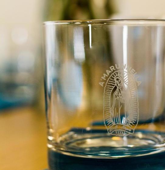 تختخواب و صبحانه A' Marunnella