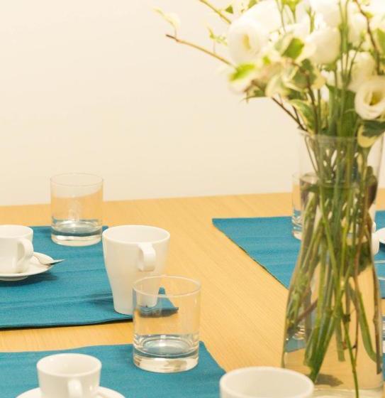 تختخواب و صبحانه A' Marunnella