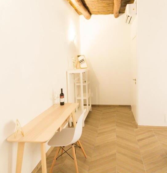 تختخواب و صبحانه A' Marunnella