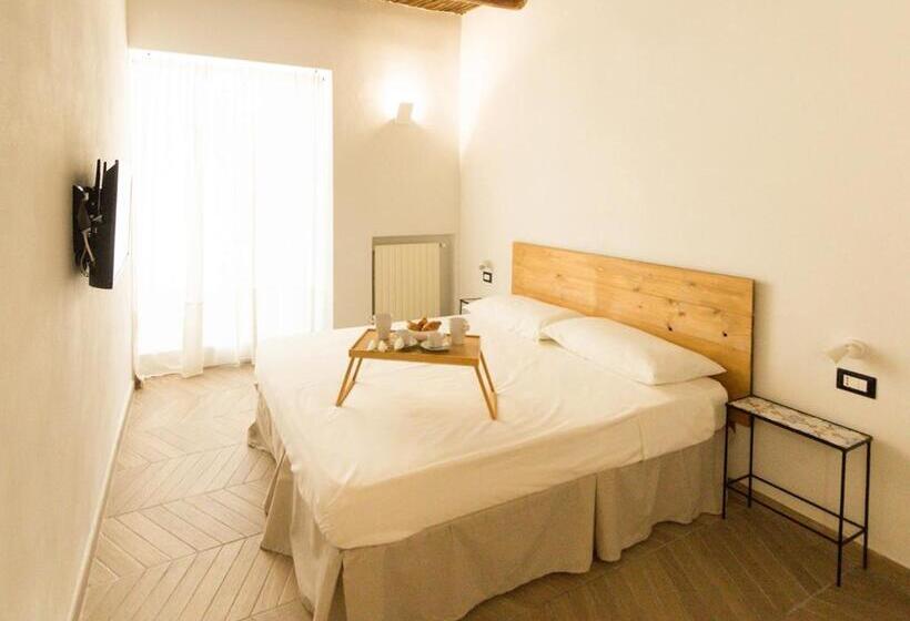 تختخواب و صبحانه A' Marunnella