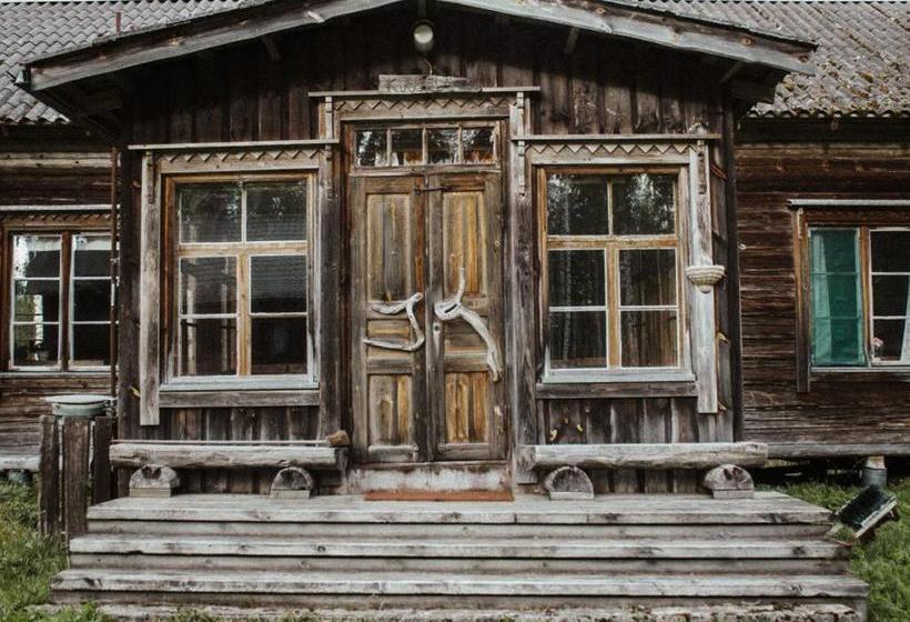 تختخواب و صبحانه Tarina Aho