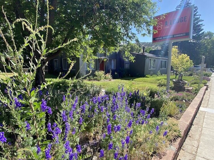 فندق A Lodge Lyons