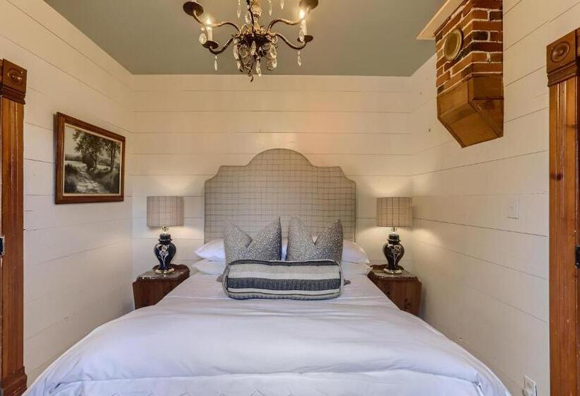 فندق A Lodge Lyons