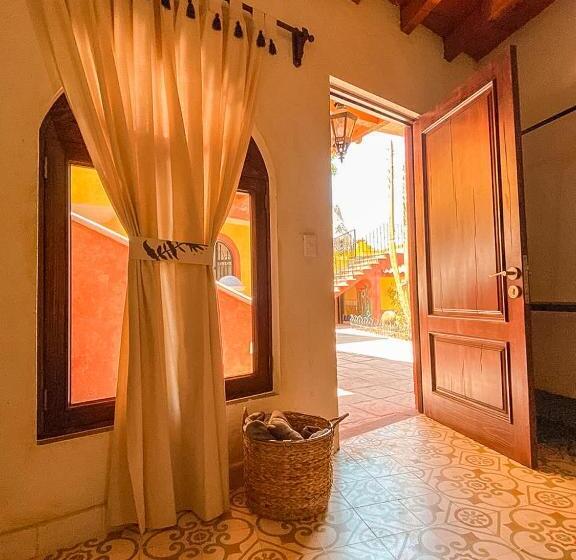 هتل Boutique Santo Cuervo