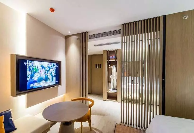 هتل Foshan Xinxuangong