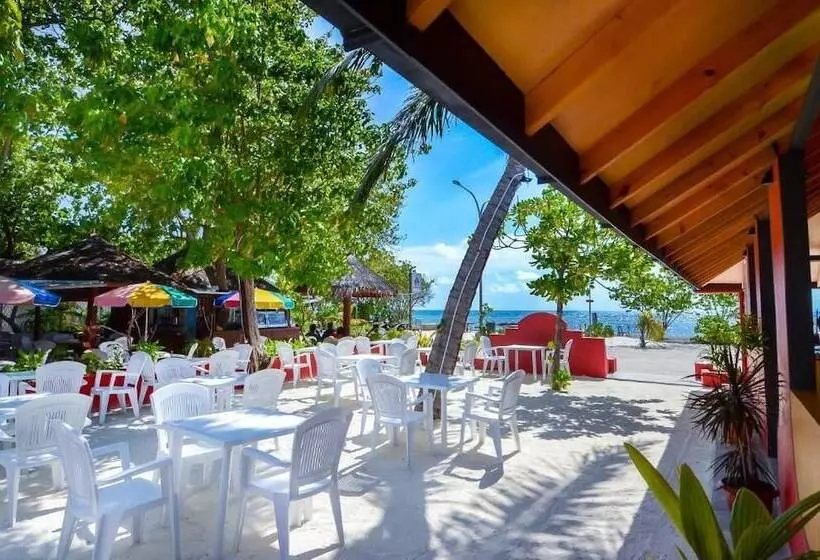 هتل Paradise Retreat, Maafushi