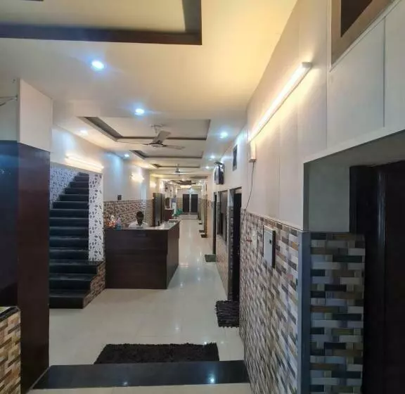 ホテル Vrindavan Palace