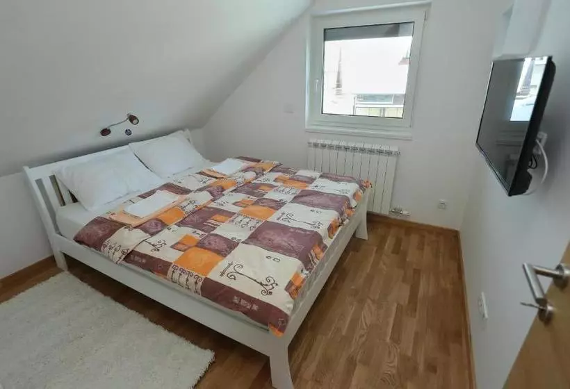 Mipet Apartmani