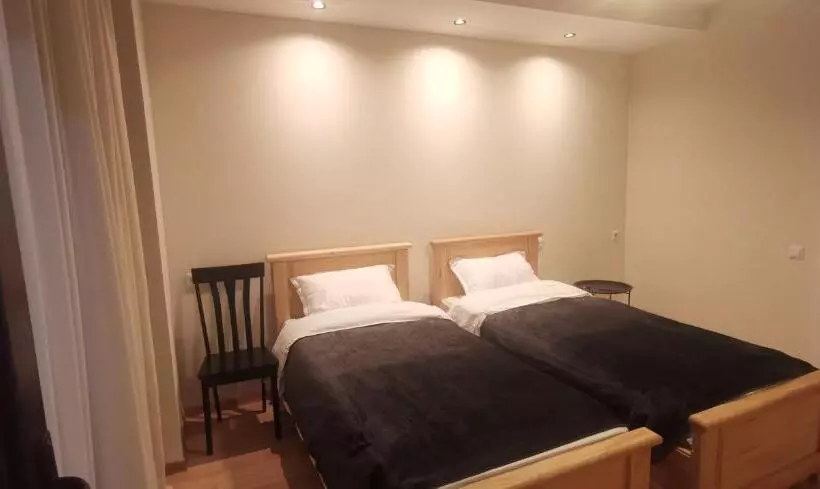 پانسیون Aronia Kazbegi