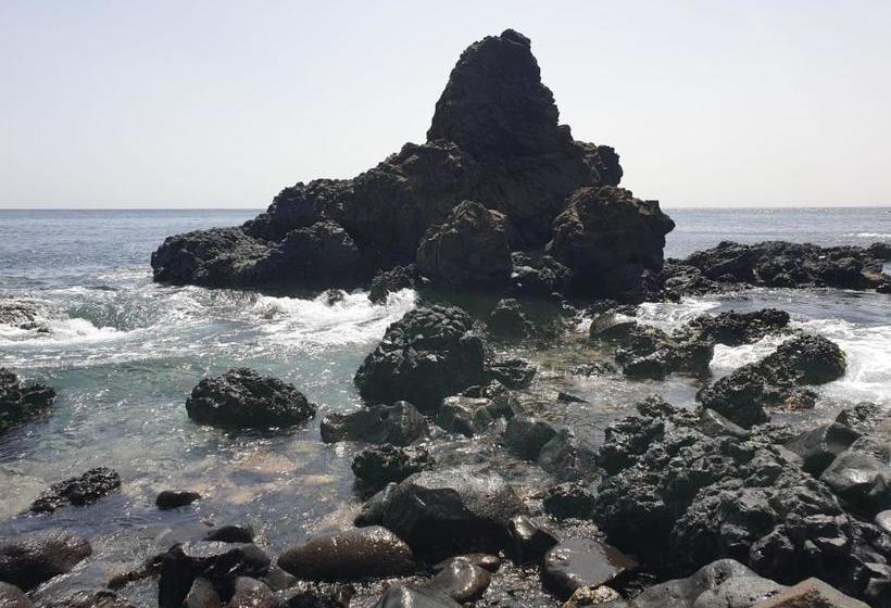 پانسیون Cactus Guest House