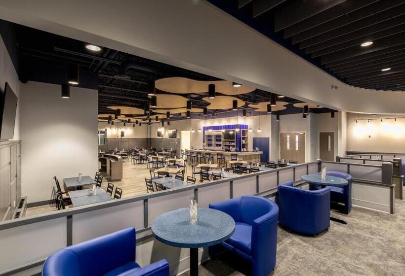 Aqsarniit Hotel And Conference Centre