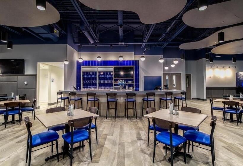 Aqsarniit Hotel And Conference Centre