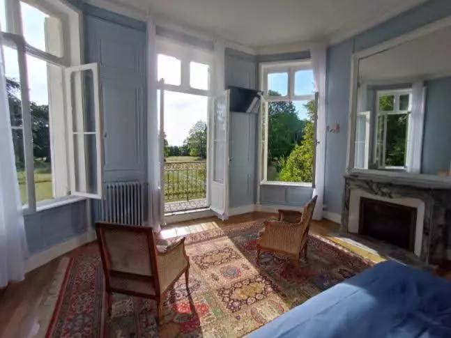 Aamiaismajoitus (B&B) Château De Maucouvent