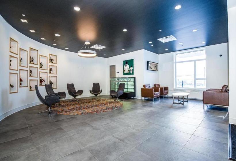 Aqsarniit Hotel And Conference Centre