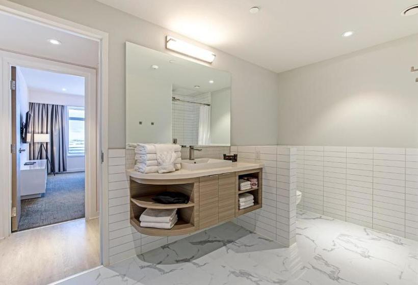 Aqsarniit Hotel And Conference Centre