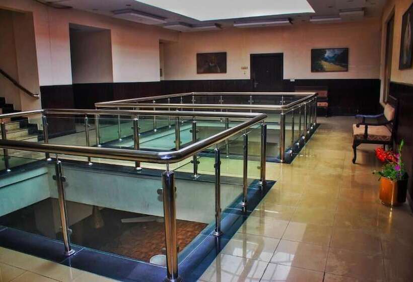 هتل Ittehad Regency