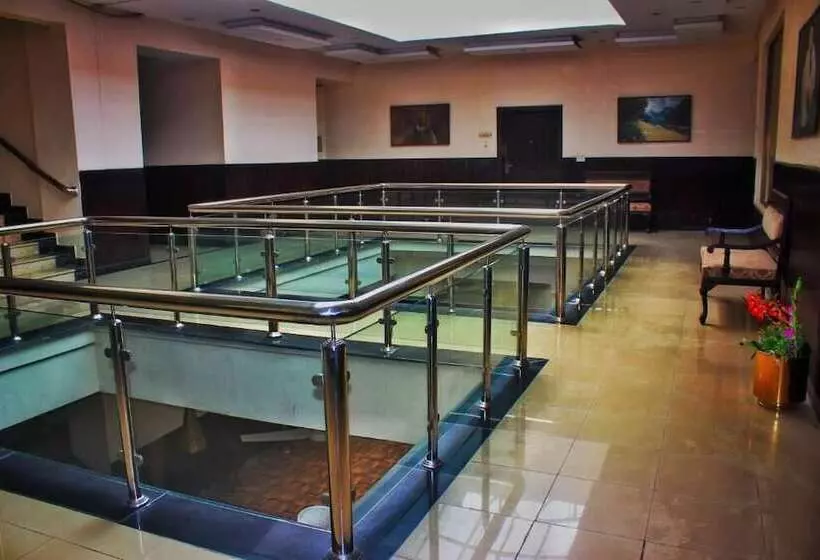 هتل Ittehad Regency