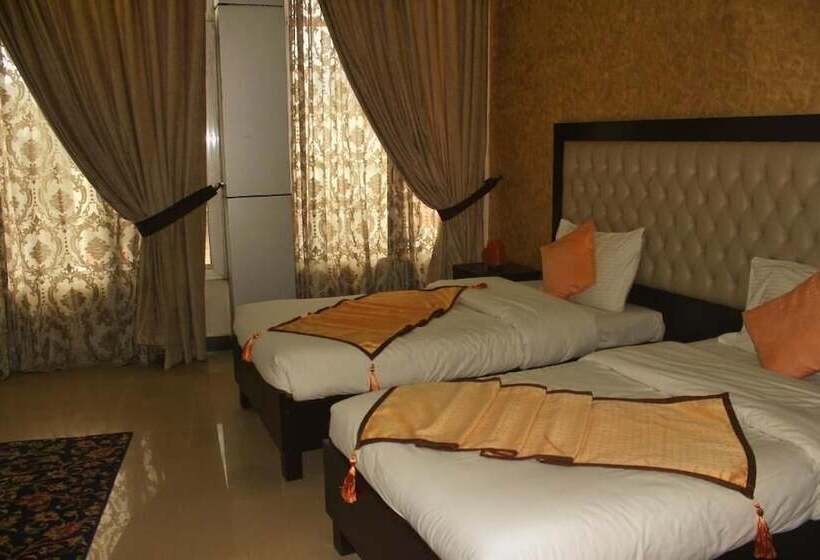 هتل Ittehad Regency