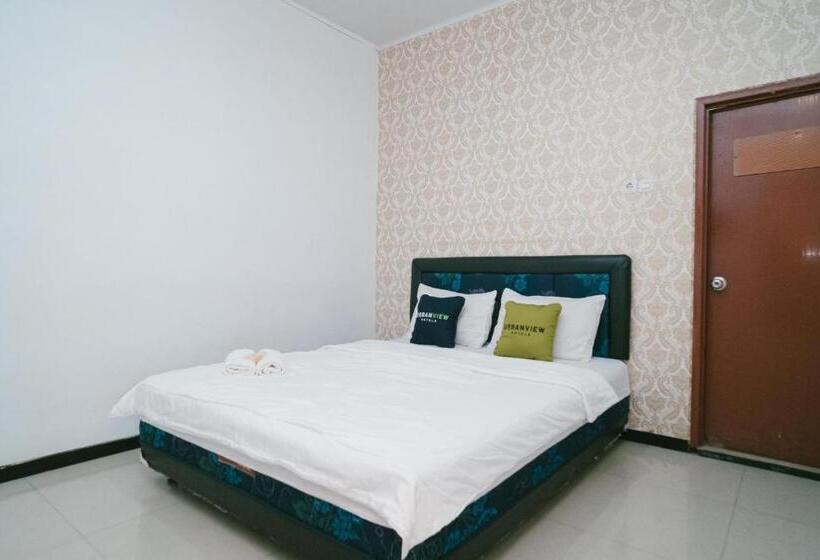 פנסיון Urbanview Hotel Griya Surya Malang By Reddoorz