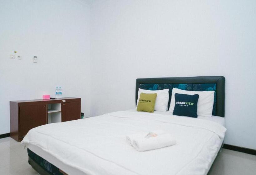 פנסיון Urbanview Hotel Griya Surya Malang By Reddoorz