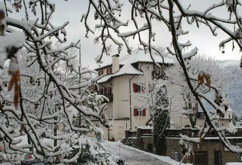 ホテル Dolomiten