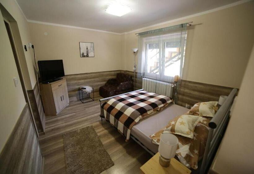 פנסיון Fónagy Apartmanok