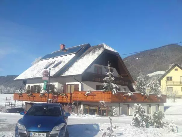پانسیون Gostišče Uh  Planica