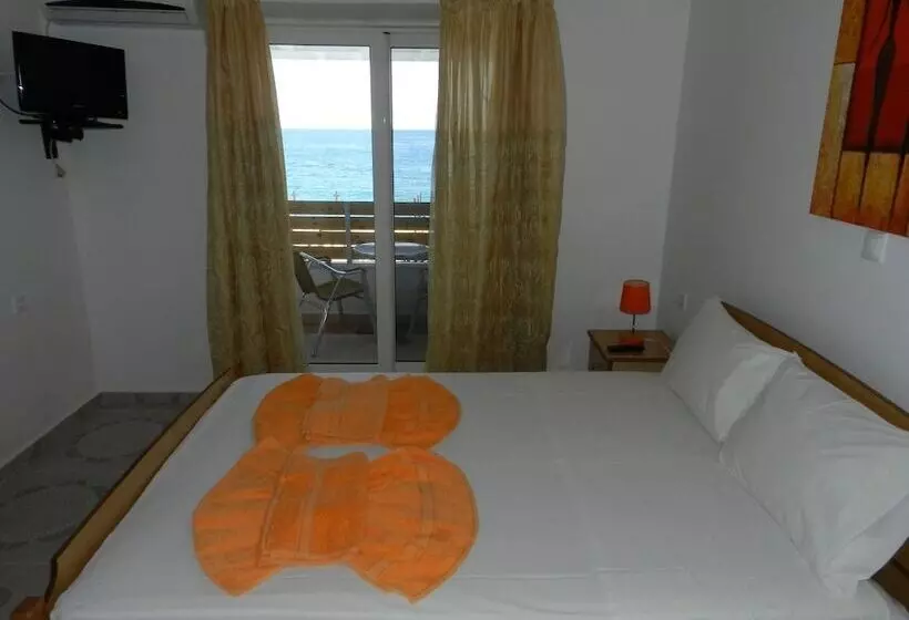 Majatalo Mare Bed & Breakfast