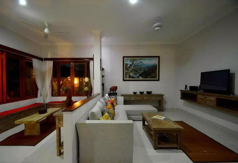 ペンション Villa Santai Karangasem