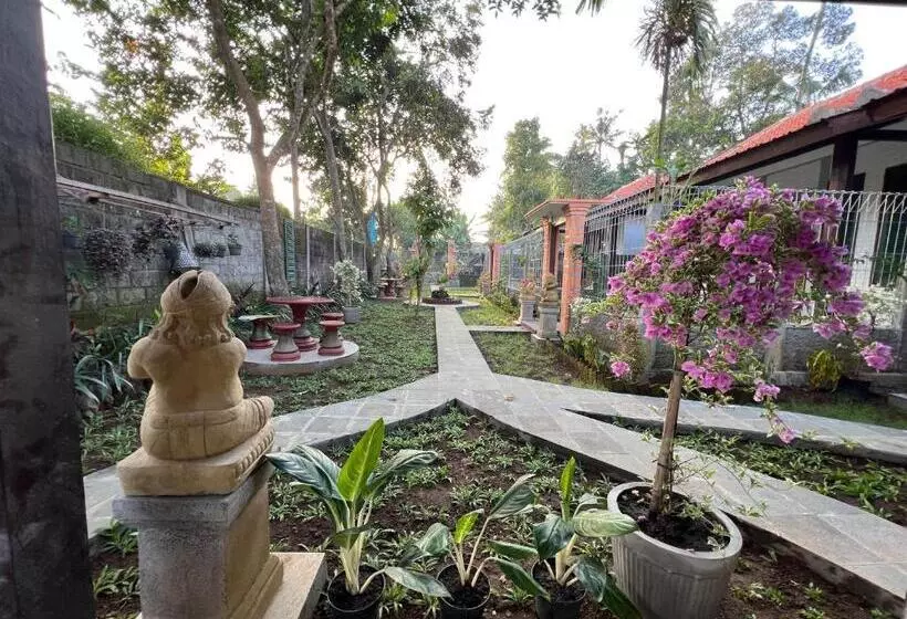 ペンション Villa Santai Karangasem