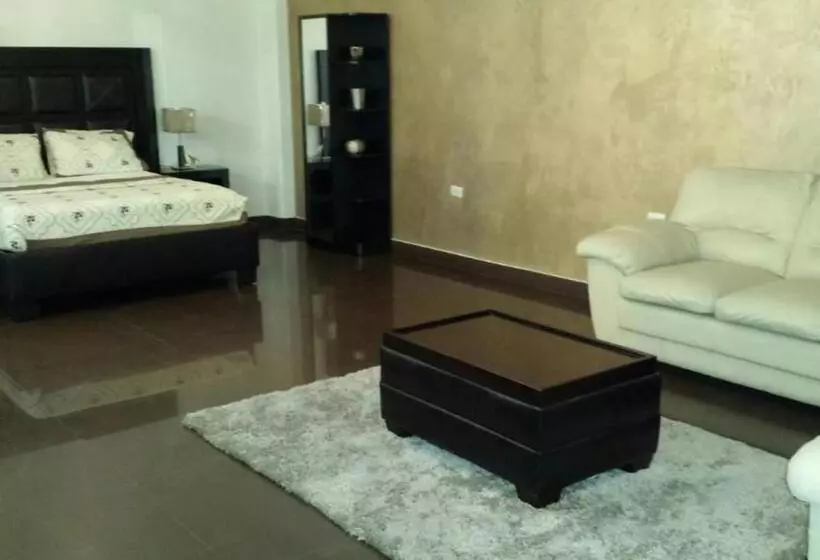 Premier Hotel Suites