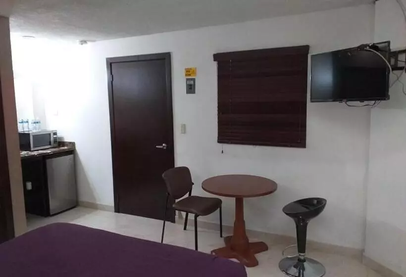 Premier Hotel Suites