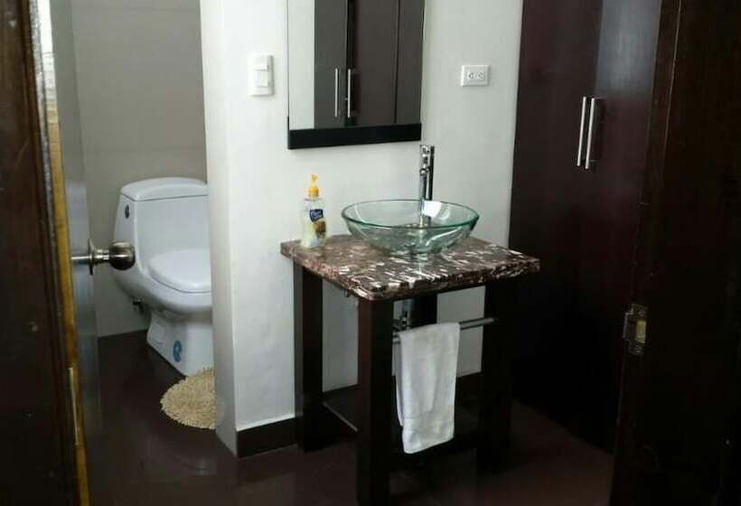 Premier Hotel Suites